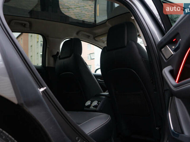 Серый Ягуар I-Pace, объемом двигателя 0 л и пробегом 78 тыс. км за 27000 $, фото 56 на Automoto.ua