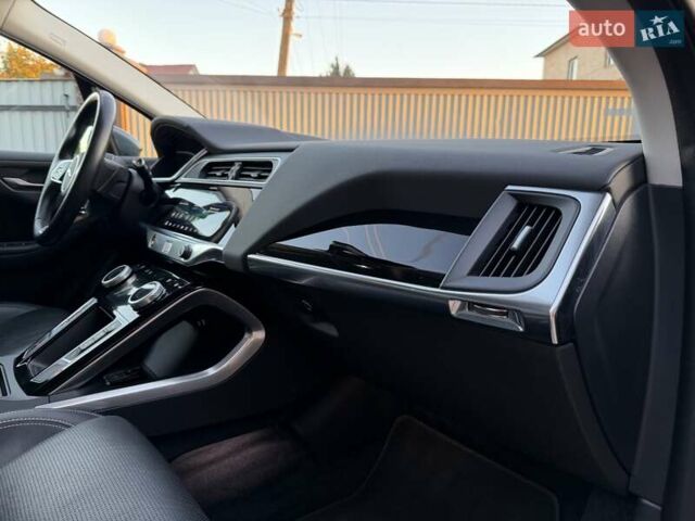 Серый Ягуар I-Pace, объемом двигателя 0 л и пробегом 158 тыс. км за 22700 $, фото 64 на Automoto.ua