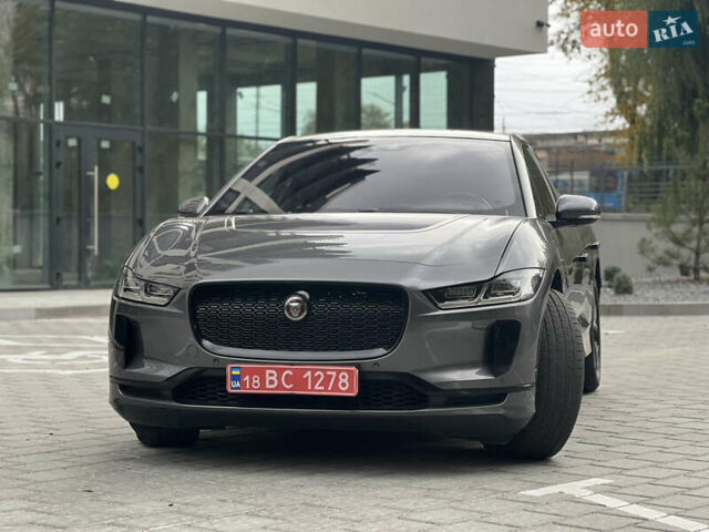 Серый Ягуар I-Pace, объемом двигателя 0 л и пробегом 152 тыс. км за 21500 $, фото 2 на Automoto.ua