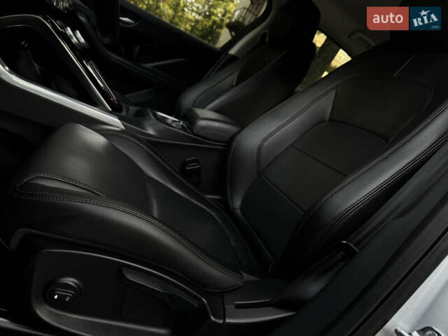 Серый Ягуар I-Pace, объемом двигателя 0 л и пробегом 158 тыс. км за 22950 $, фото 32 на Automoto.ua