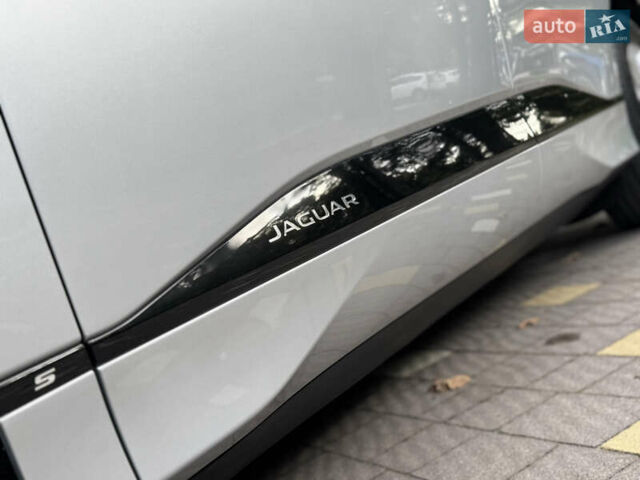 Серый Ягуар I-Pace, объемом двигателя 0 л и пробегом 158 тыс. км за 22950 $, фото 73 на Automoto.ua