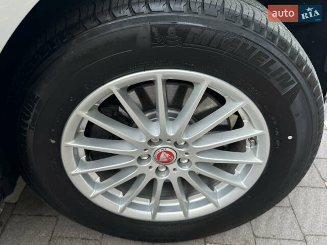 Серый Ягуар I-Pace, объемом двигателя 0 л и пробегом 158 тыс. км за 22950 $, фото 96 на Automoto.ua