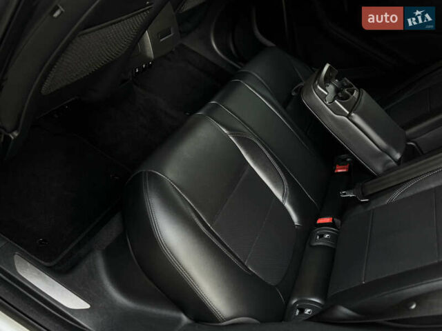 Серый Ягуар I-Pace, объемом двигателя 0 л и пробегом 158 тыс. км за 22950 $, фото 40 на Automoto.ua