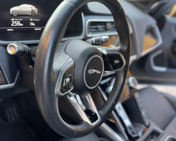 Серый Ягуар I-Pace, объемом двигателя 0 л и пробегом 120 тыс. км за 21499 $, фото 39 на Automoto.ua