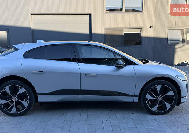 Серый Ягуар I-Pace, объемом двигателя 0 л и пробегом 87 тыс. км за 28300 $, фото 5 на Automoto.ua