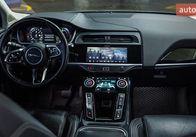Серый Ягуар I-Pace, объемом двигателя 0 л и пробегом 60 тыс. км за 27500 $, фото 15 на Automoto.ua