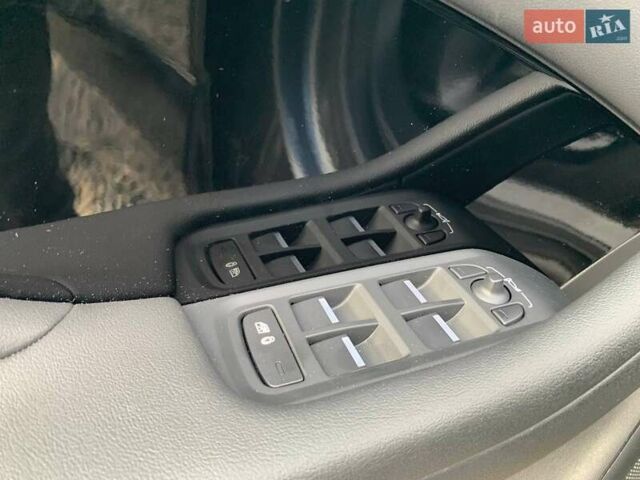 Серый Ягуар I-Pace, объемом двигателя 0 л и пробегом 147 тыс. км за 23499 $, фото 23 на Automoto.ua