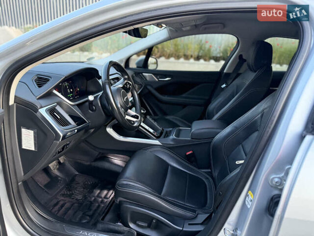 Серый Ягуар I-Pace, объемом двигателя 0 л и пробегом 144 тыс. км за 22900 $, фото 32 на Automoto.ua