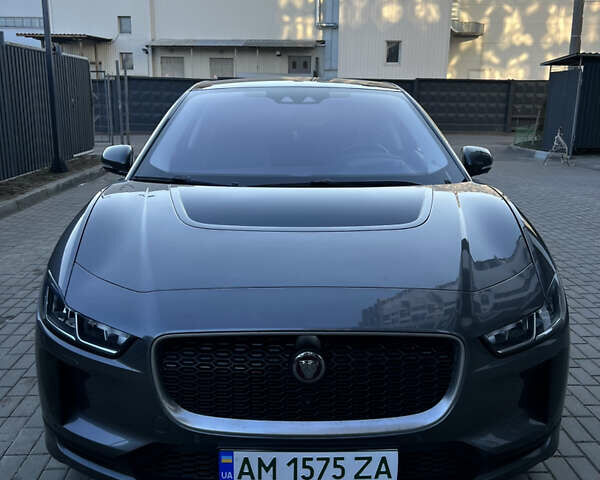 Серый Ягуар I-Pace, объемом двигателя 0 л и пробегом 60 тыс. км за 25399 $, фото 4 на Automoto.ua