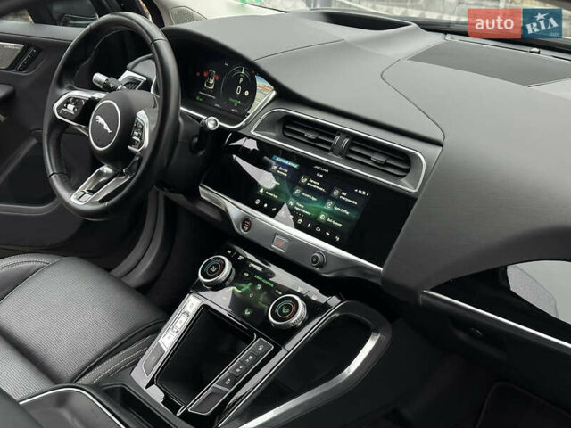 Серый Ягуар I-Pace, объемом двигателя 0 л и пробегом 94 тыс. км за 22900 $, фото 50 на Automoto.ua