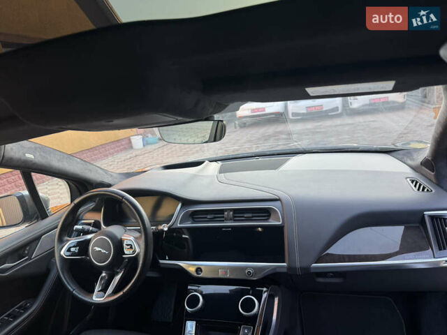 Серый Ягуар I-Pace, объемом двигателя 0 л и пробегом 120 тыс. км за 21499 $, фото 44 на Automoto.ua