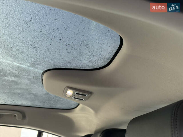 Серый Ягуар I-Pace, объемом двигателя 0 л и пробегом 112 тыс. км за 22999 $, фото 47 на Automoto.ua