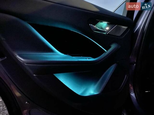 Серый Ягуар I-Pace, объемом двигателя 0 л и пробегом 95 тыс. км за 23900 $, фото 79 на Automoto.ua