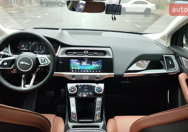 Серый Ягуар I-Pace, объемом двигателя 0 л и пробегом 66 тыс. км за 25500 $, фото 64 на Automoto.ua