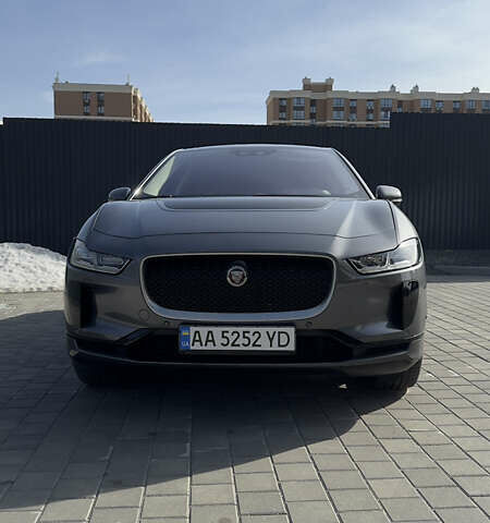 Серый Ягуар I-Pace, объемом двигателя 0 л и пробегом 74 тыс. км за 25500 $, фото 2 на Automoto.ua