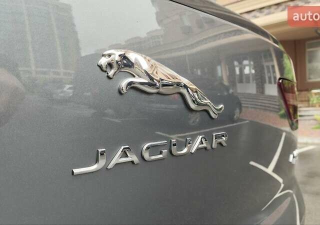 Серый Ягуар I-Pace, объемом двигателя 0 л и пробегом 66 тыс. км за 25500 $, фото 18 на Automoto.ua