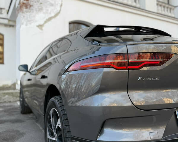 Серый Ягуар I-Pace, объемом двигателя 0 л и пробегом 59 тыс. км за 23850 $, фото 24 на Automoto.ua