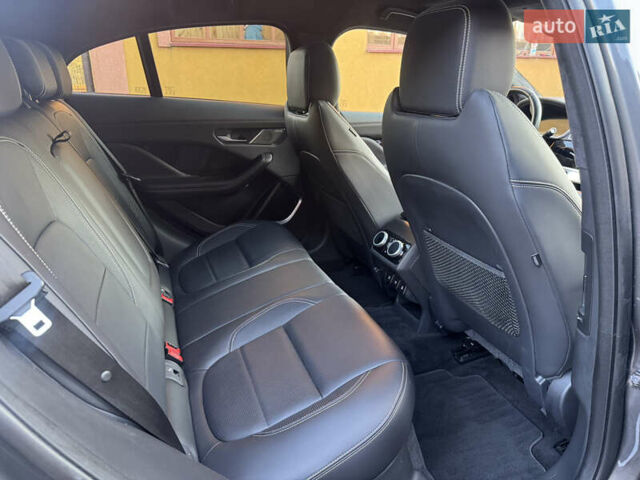 Серый Ягуар I-Pace, объемом двигателя 0 л и пробегом 120 тыс. км за 21499 $, фото 47 на Automoto.ua