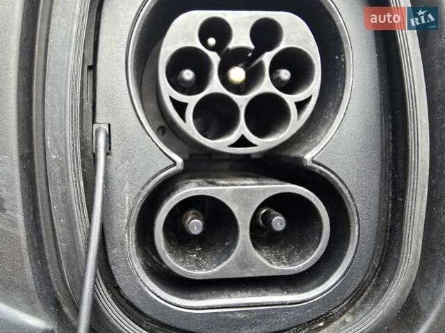 Сірий Ягуар I-Pace, об'ємом двигуна 0 л та пробігом 120 тис. км за 23500 $, фото 29 на Automoto.ua