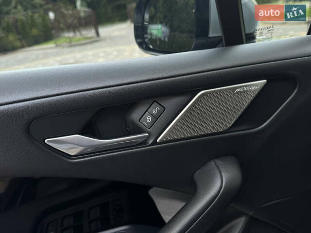Серый Ягуар I-Pace, объемом двигателя 0 л и пробегом 158 тыс. км за 22950 $, фото 178 на Automoto.ua