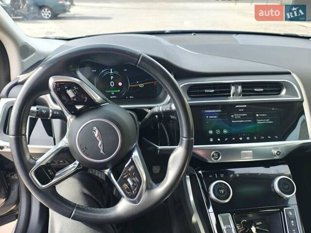 Серый Ягуар I-Pace, объемом двигателя 0 л и пробегом 127 тыс. км за 20999 $, фото 17 на Automoto.ua