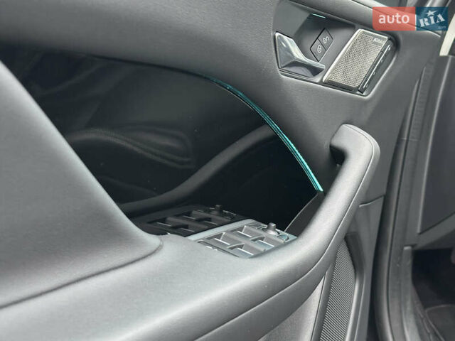 Серый Ягуар I-Pace, объемом двигателя 0 л и пробегом 94 тыс. км за 23500 $, фото 36 на Automoto.ua