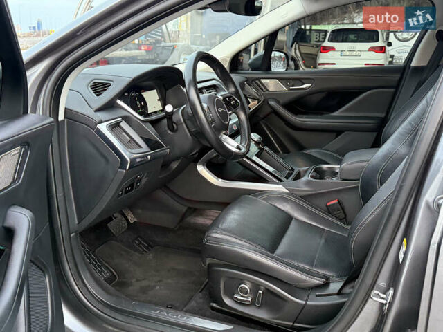 Серый Ягуар I-Pace, объемом двигателя 0 л и пробегом 80 тыс. км за 27700 $, фото 19 на Automoto.ua