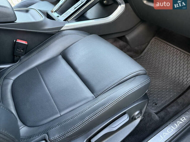 Серый Ягуар I-Pace, объемом двигателя 0 л и пробегом 126 тыс. км за 22800 $, фото 75 на Automoto.ua