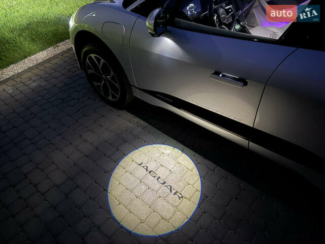 Сірий Ягуар I-Pace, об'ємом двигуна 0 л та пробігом 63 тис. км за 26700 $, фото 150 на Automoto.ua