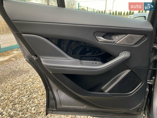 Серый Ягуар I-Pace, объемом двигателя 0 л и пробегом 79 тыс. км за 27900 $, фото 123 на Automoto.ua