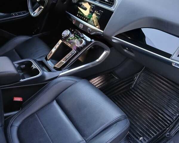 Серый Ягуар I-Pace, объемом двигателя 0 л и пробегом 65 тыс. км за 23900 $, фото 32 на Automoto.ua