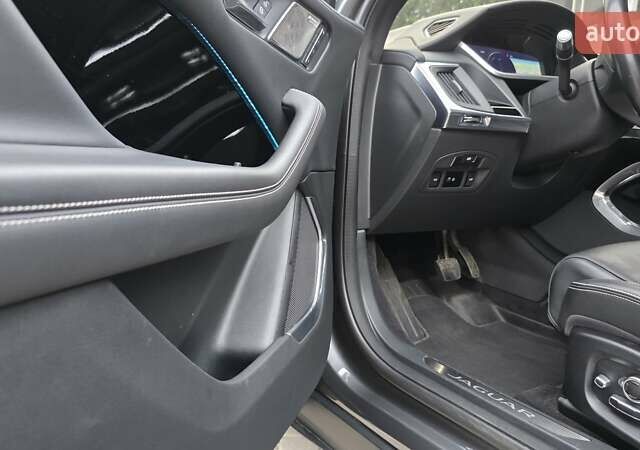 Серый Ягуар I-Pace, объемом двигателя 0 л и пробегом 57 тыс. км за 35800 $, фото 20 на Automoto.ua