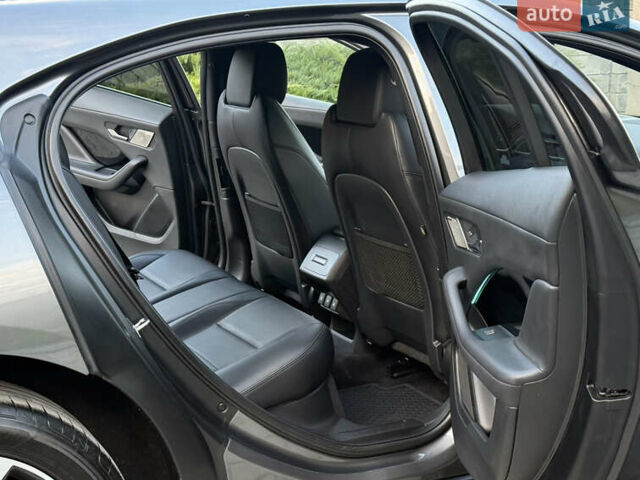 Серый Ягуар I-Pace, объемом двигателя 0 л и пробегом 126 тыс. км за 22800 $, фото 79 на Automoto.ua