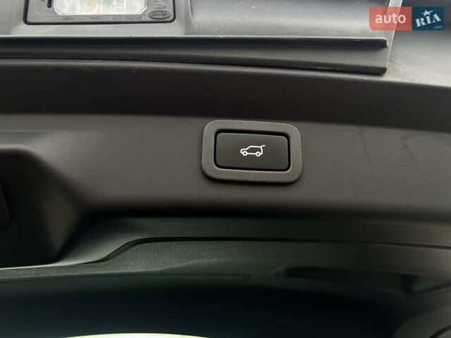 Серый Ягуар I-Pace, объемом двигателя 0 л и пробегом 63 тыс. км за 27272 $, фото 42 на Automoto.ua