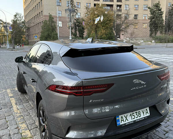 Серый Ягуар I-Pace, объемом двигателя 0 л и пробегом 50 тыс. км за 30900 $, фото 11 на Automoto.ua