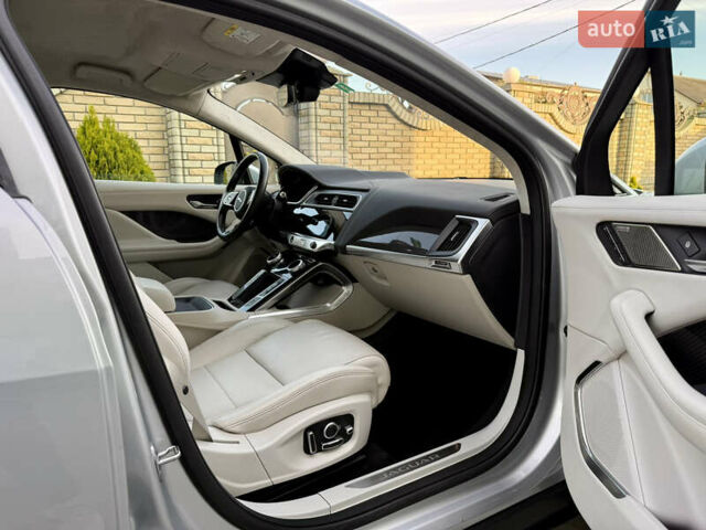 Сірий Ягуар I-Pace, об'ємом двигуна 0 л та пробігом 63 тис. км за 26700 $, фото 102 на Automoto.ua