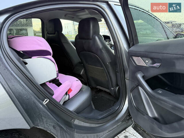 Серый Ягуар I-Pace, объемом двигателя 0 л и пробегом 92 тыс. км за 19999 $, фото 47 на Automoto.ua