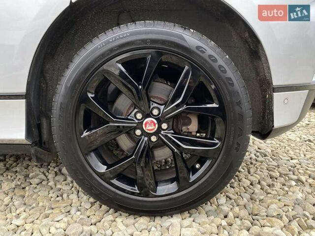 Серый Ягуар I-Pace, объемом двигателя 0 л и пробегом 82 тыс. км за 27800 $, фото 25 на Automoto.ua