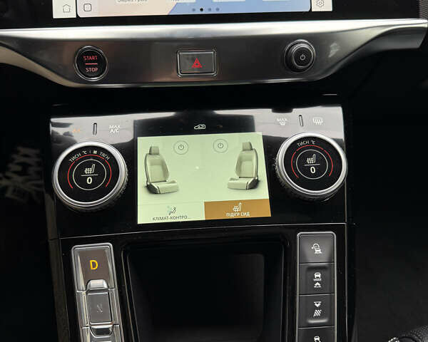 Серый Ягуар I-Pace, объемом двигателя 0 л и пробегом 75 тыс. км за 28200 $, фото 13 на Automoto.ua