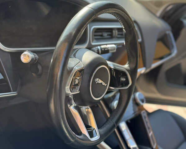 Сірий Ягуар I-Pace, об'ємом двигуна 0 л та пробігом 84 тис. км за 19799 $, фото 27 на Automoto.ua