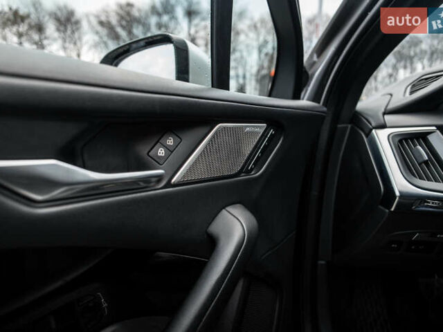 Серый Ягуар I-Pace, объемом двигателя 0 л и пробегом 114 тыс. км за 30900 $, фото 18 на Automoto.ua