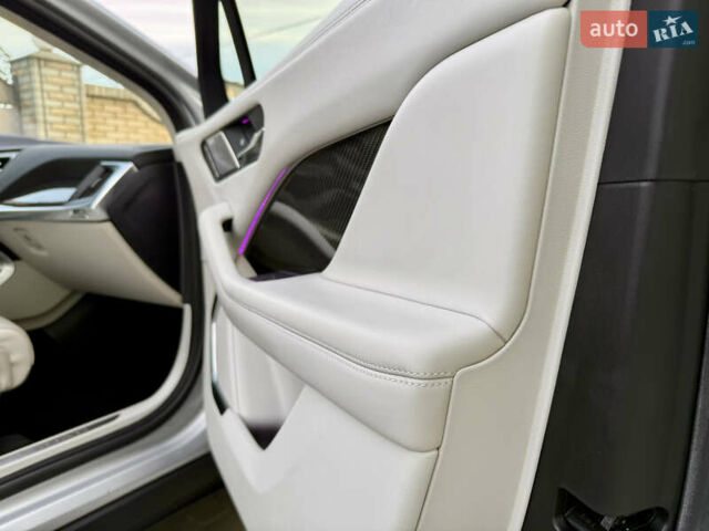 Сірий Ягуар I-Pace, об'ємом двигуна 0 л та пробігом 63 тис. км за 26700 $, фото 100 на Automoto.ua