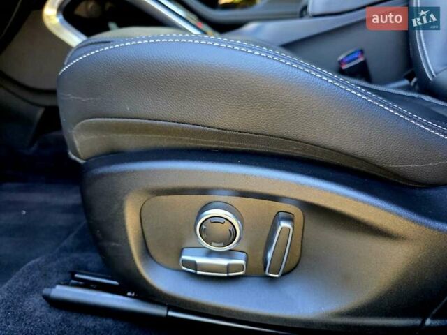 Серый Ягуар I-Pace, объемом двигателя 0 л и пробегом 106 тыс. км за 29900 $, фото 13 на Automoto.ua