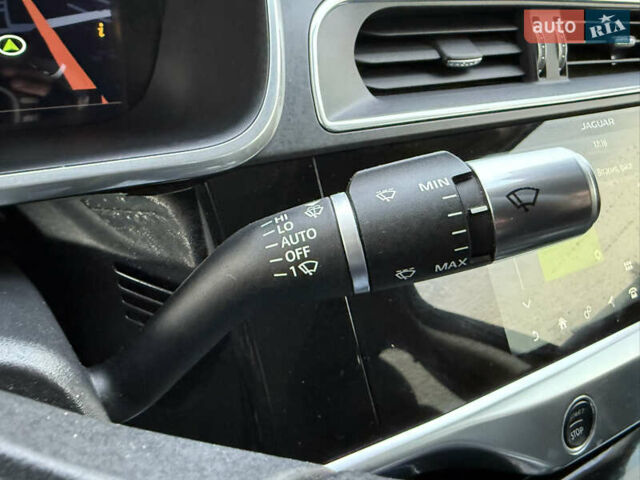Серый Ягуар I-Pace, объемом двигателя 0 л и пробегом 92 тыс. км за 19999 $, фото 71 на Automoto.ua