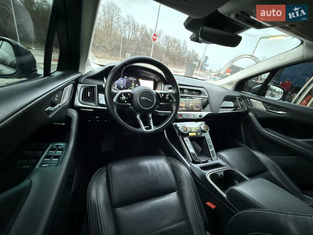 Серый Ягуар I-Pace, объемом двигателя 0 л и пробегом 80 тыс. км за 27700 $, фото 3 на Automoto.ua