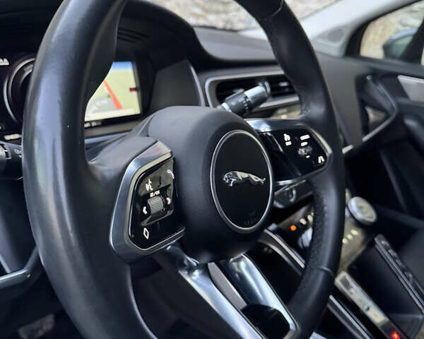 Серый Ягуар I-Pace, объемом двигателя 0 л и пробегом 180 тыс. км за 21900 $, фото 33 на Automoto.ua
