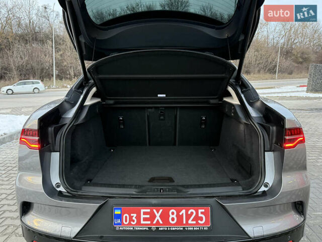 Серый Ягуар I-Pace, объемом двигателя 0 л и пробегом 80 тыс. км за 27700 $, фото 24 на Automoto.ua