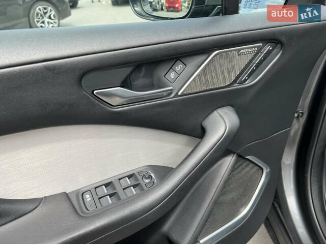 Серый Ягуар I-Pace, объемом двигателя 0 л и пробегом 139 тыс. км за 22794 $, фото 11 на Automoto.ua