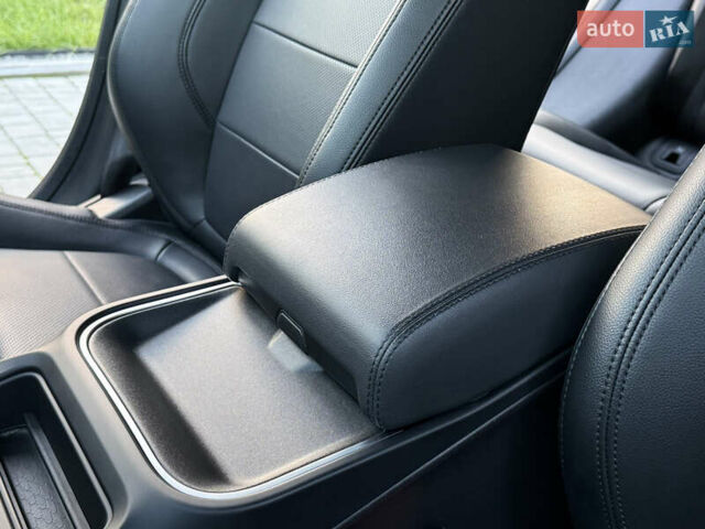 Серый Ягуар I-Pace, объемом двигателя 0 л и пробегом 126 тыс. км за 22800 $, фото 51 на Automoto.ua