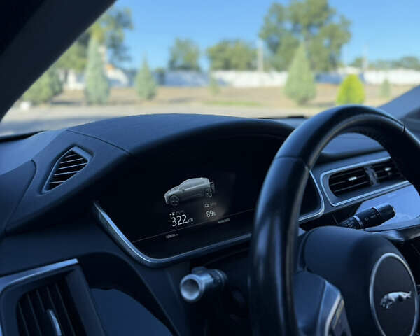 Серый Ягуар I-Pace, объемом двигателя 0 л и пробегом 100 тыс. км за 23000 $, фото 23 на Automoto.ua